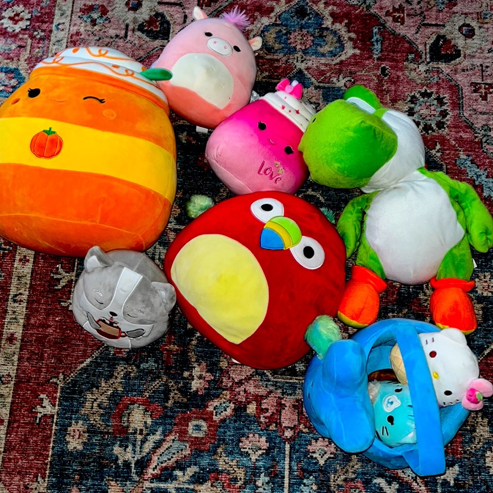 SQUISHMALLOW BUNDLE ALL TOGETHER INCLUDED AND PEEP EASTER BASKET